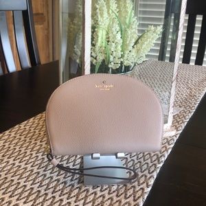 Kate Spade Larchmont Avenue wristlet